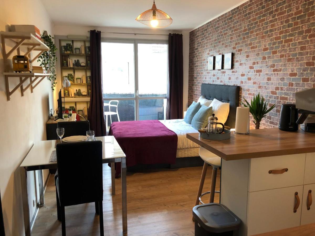 Studio Avec Balcon & Parking Gratuit - Tours Gare Exterior photo