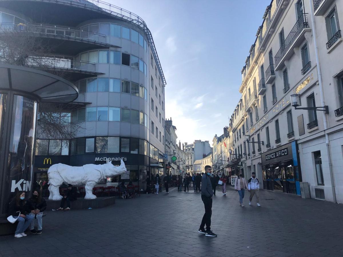 Studio Avec Balcon & Parking Gratuit - Tours Gare Exterior photo